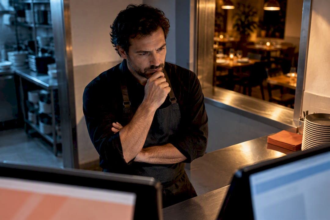 Protect Restaurant Margins in 30 Days: Hybrid Direct vs Marketplaces